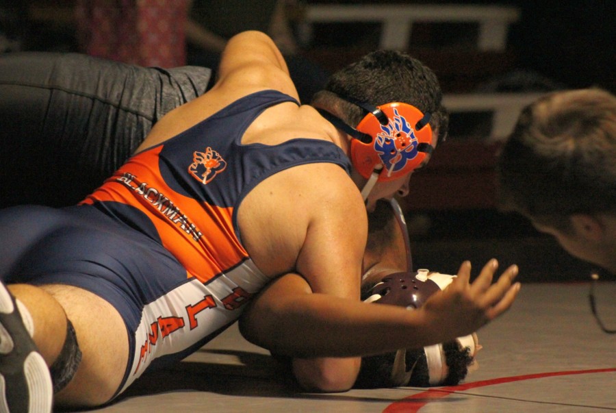 Bowdy Boyce Works for a Pin!
